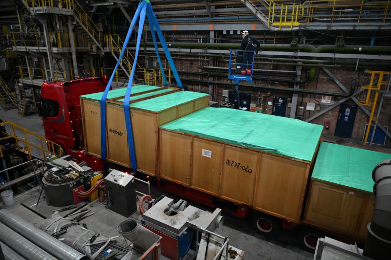 First components for new Electric Arc Furnace arrive